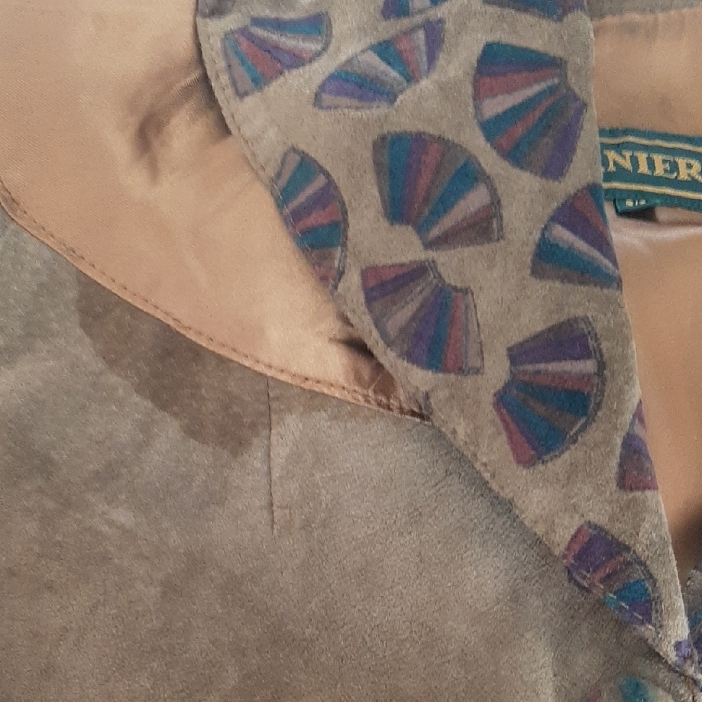 80's🤎DANIER🤎SUEDE Military Green Jacket with Attached Hand Painted Caplet SZ S - Picture 15 of 16